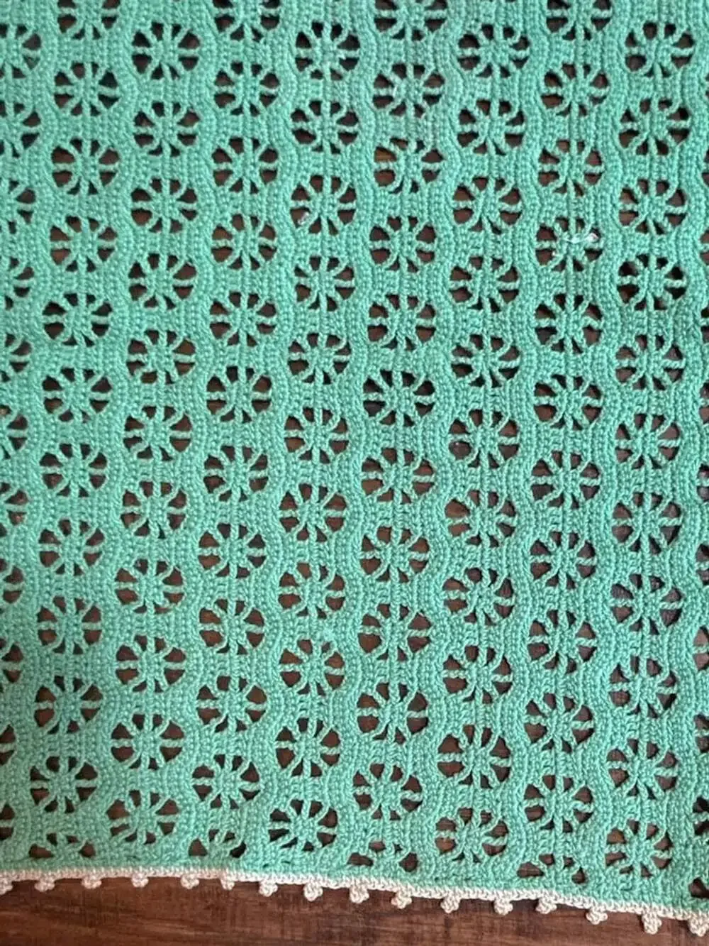 Handmade Vintage Crochet Table Runner 52 x 17 Green Cotton Lace